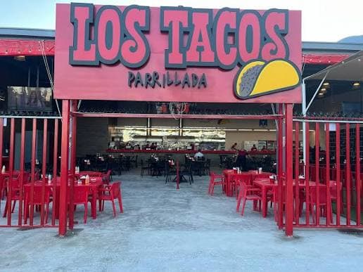 Fachada de Los Tacos Parrillada sucursal Leones en Cumbres 2° Sector